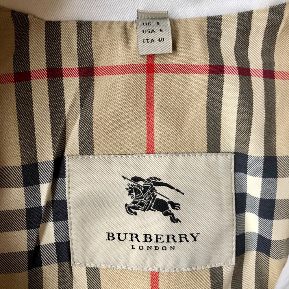 Burberry white bomber jacket - Picture 6 of 8